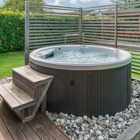 Casa vacanze Awesome In With Kitchen Grenå